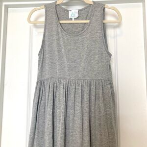 Gray Sleeveless Casual Top